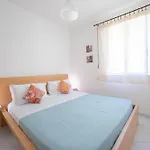 Maga House *