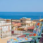 Apartment Maga House *