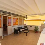 아파트 Maga House