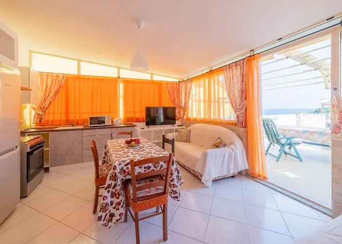 Maga House Giardini Naxos