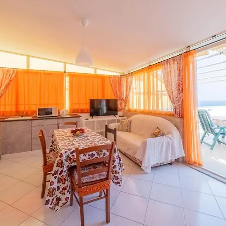 Maga House Giardini Naxos