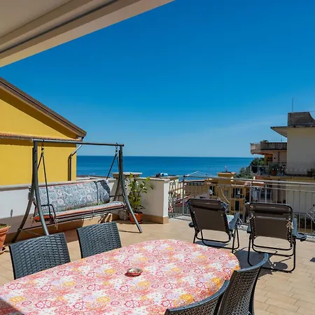Maga House Apartment Giardini Naxos